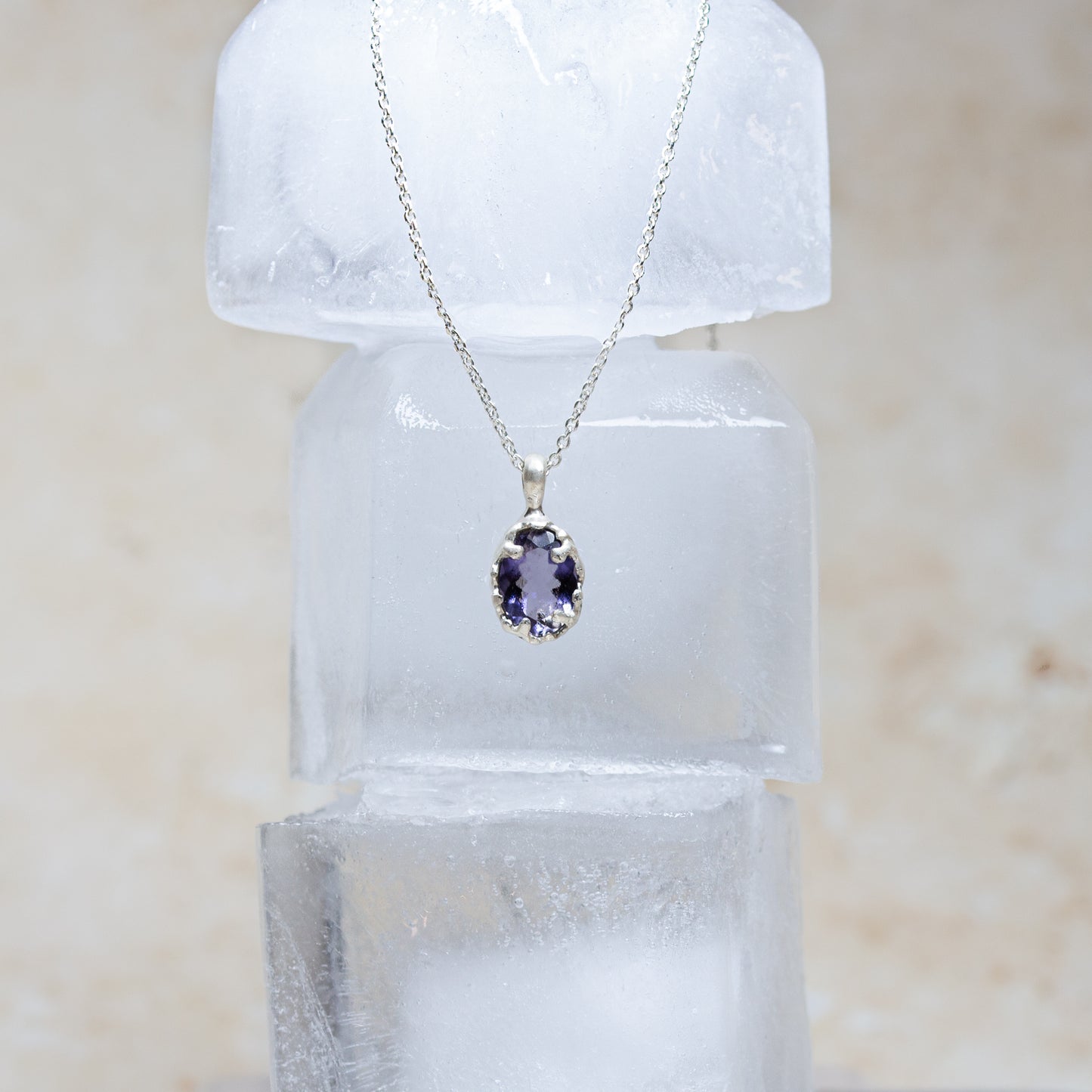 Isolde Pendant